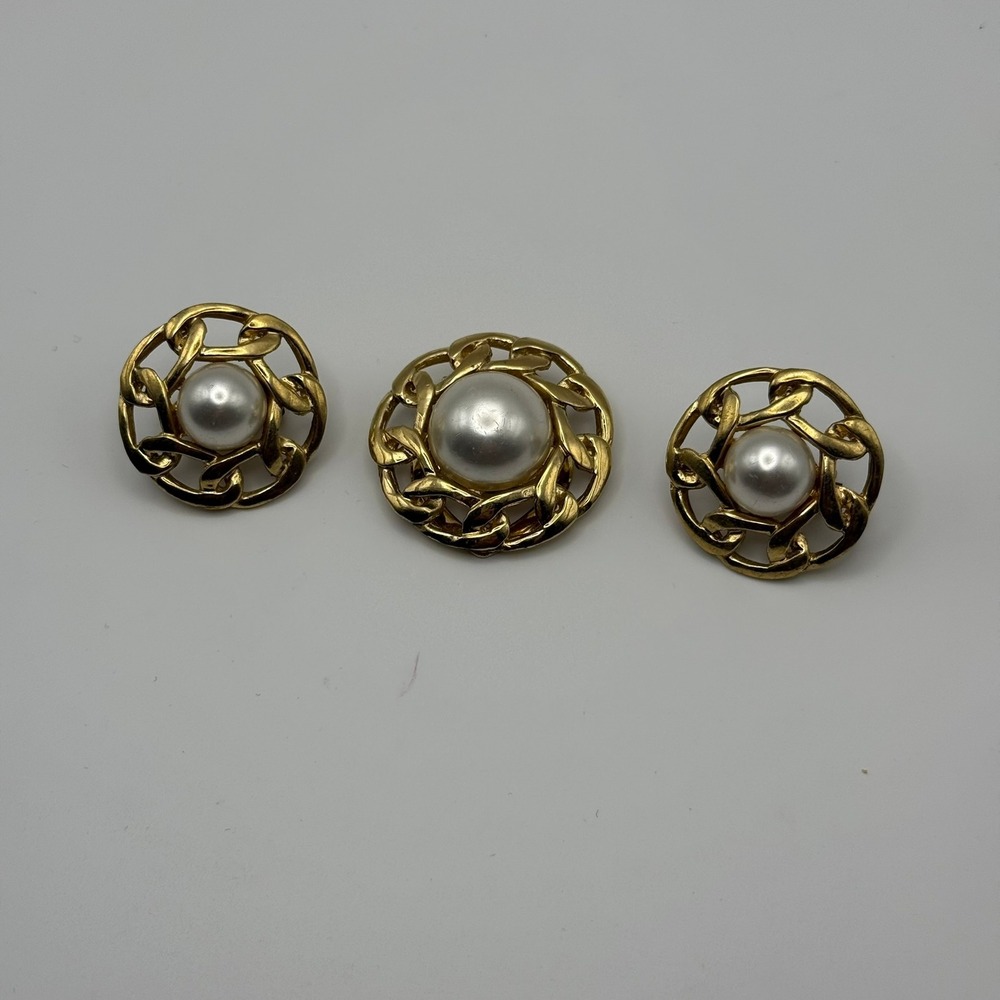 Butler Fifth Avenue Vintage Gold Tone Faux Pearl Scarf Clip and Earrings Set